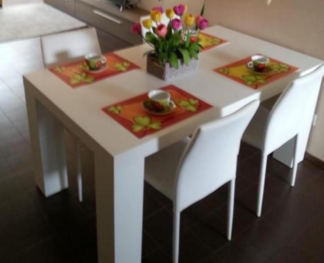 I Tulipani Di Anna Apartment Кастильоне дел Лаго Екстериор снимка