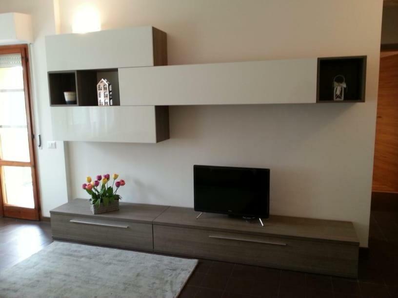 I Tulipani Di Anna Apartment Кастильоне дел Лаго Екстериор снимка